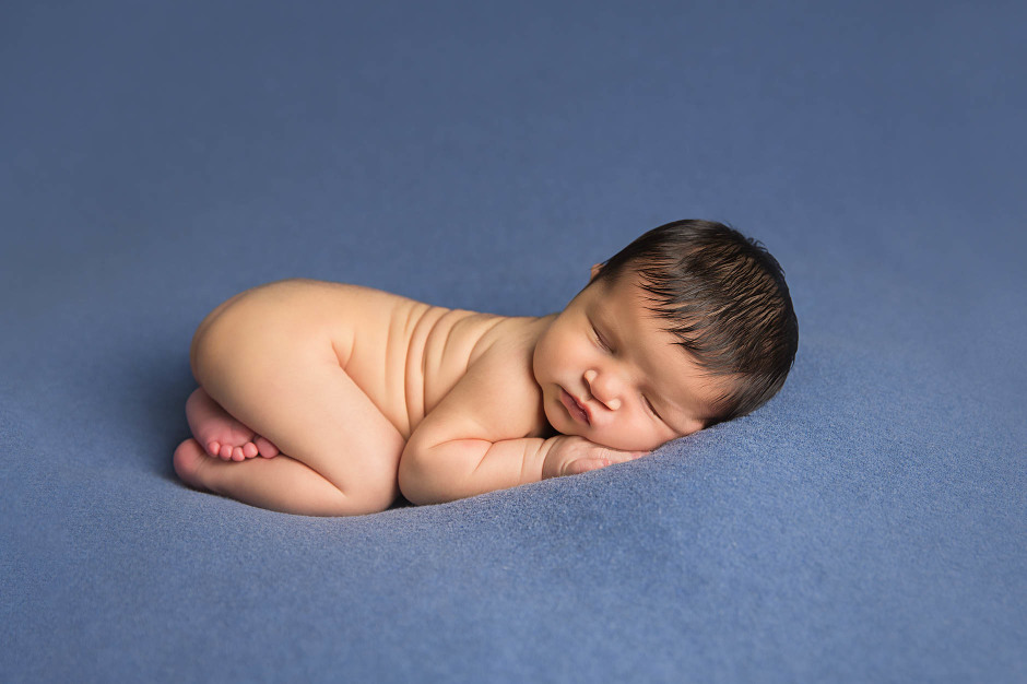 newborn baby professional photos