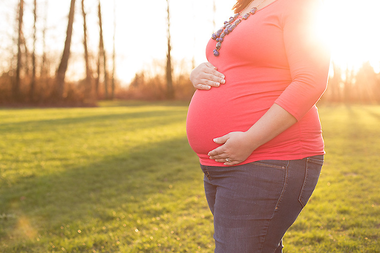 Ferndale Maternity Photography: backlit baby bump
