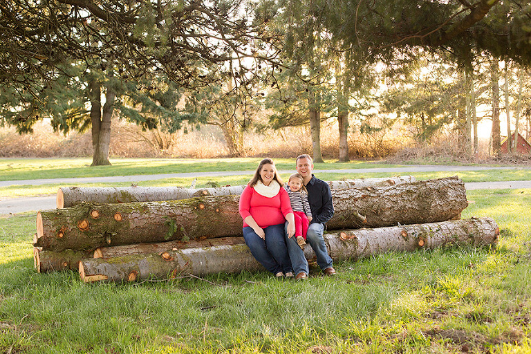 Ferndale Maternity Photography: Mom with family